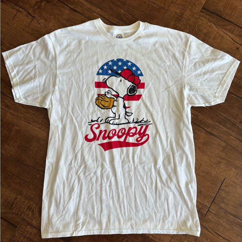 NWOT | Snoopy Patriotic Tee | Baseball | L